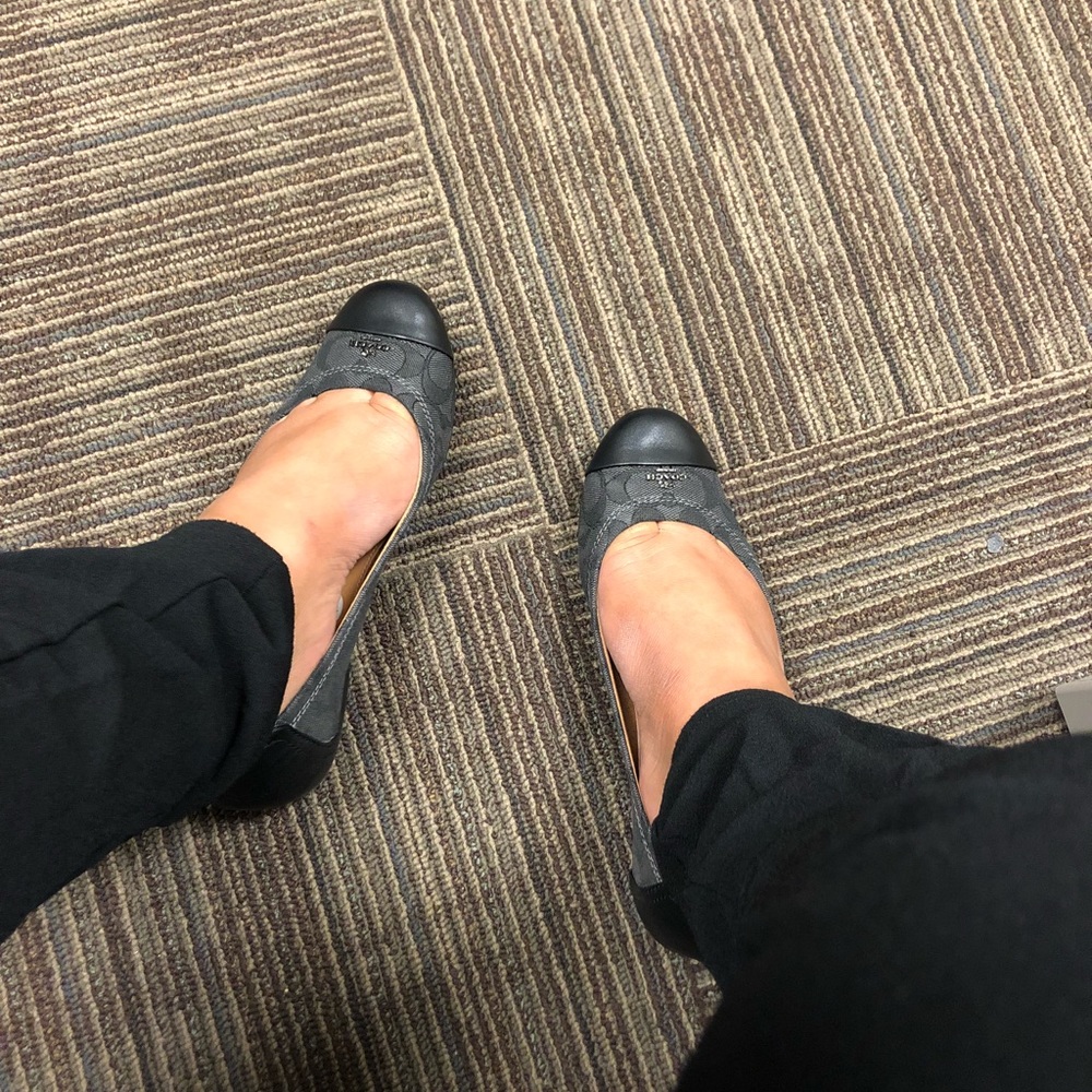 Coach flats barely worn😍